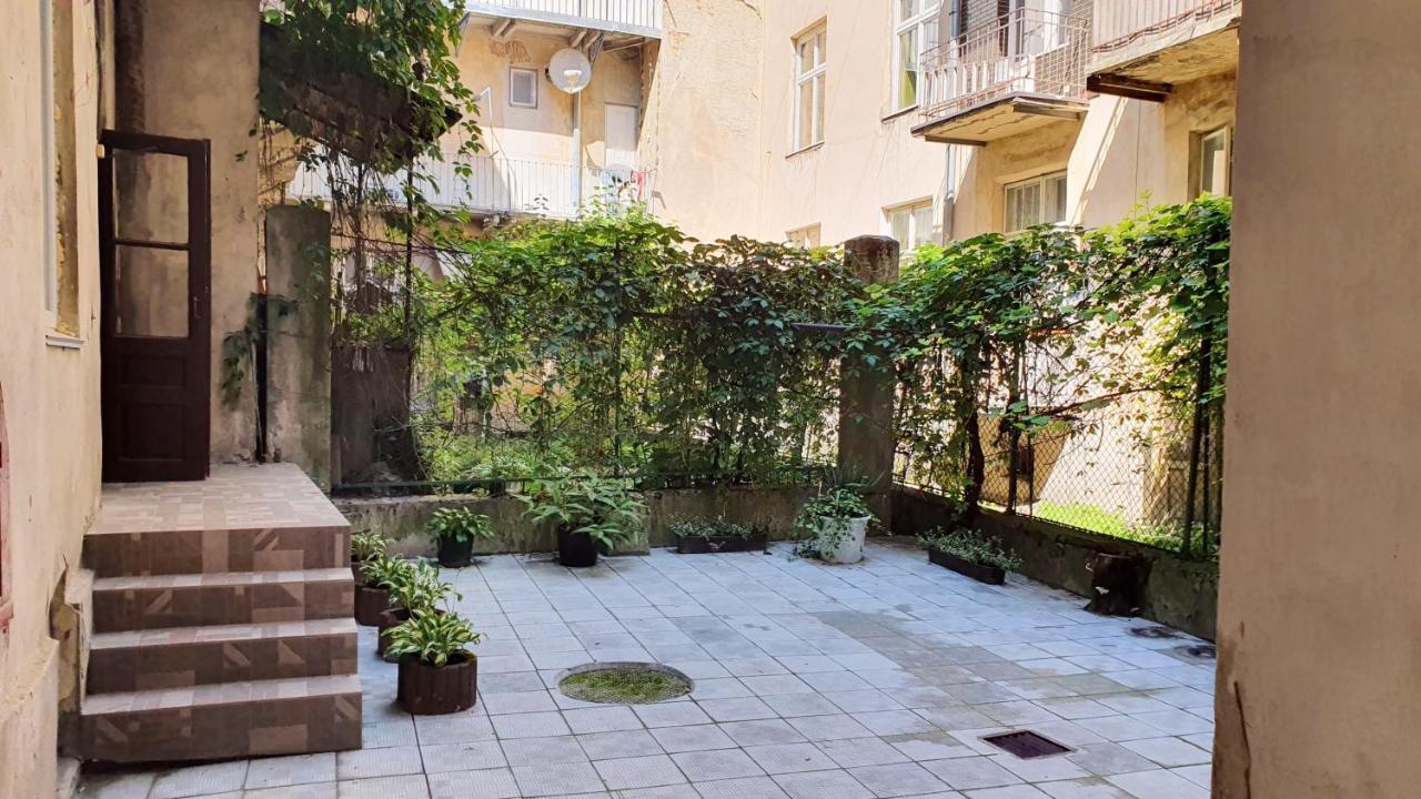 Wonderful Apartment Near The Old City Lviv Ngoại thất bức ảnh